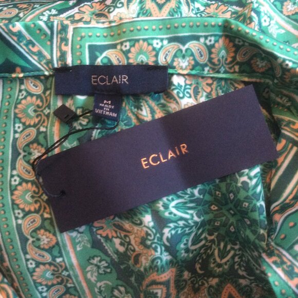 Eclair NWT Green Satin Paisley Front Tie Crop Western Silky Cowgirl Top Size Med - Picture 3 of 4